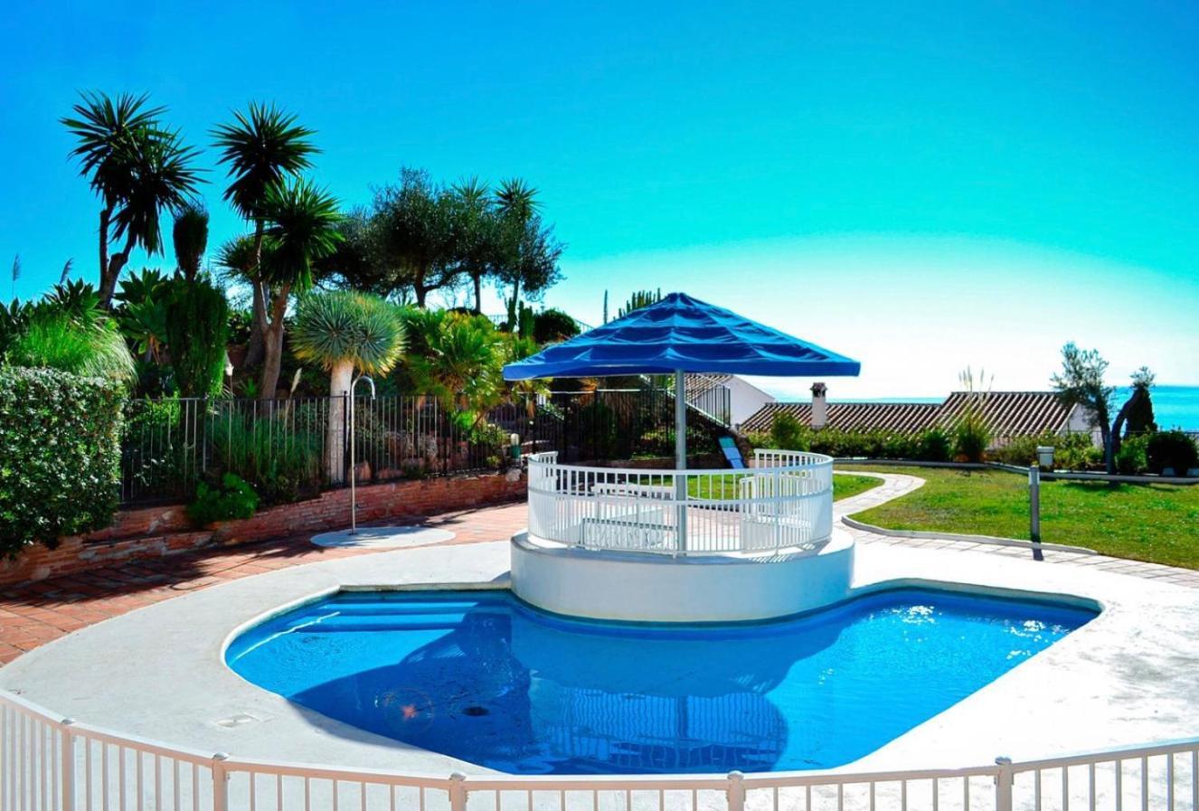 Apartamento Hibiscos, San Juan De Capistrano 内尔哈 外观 照片